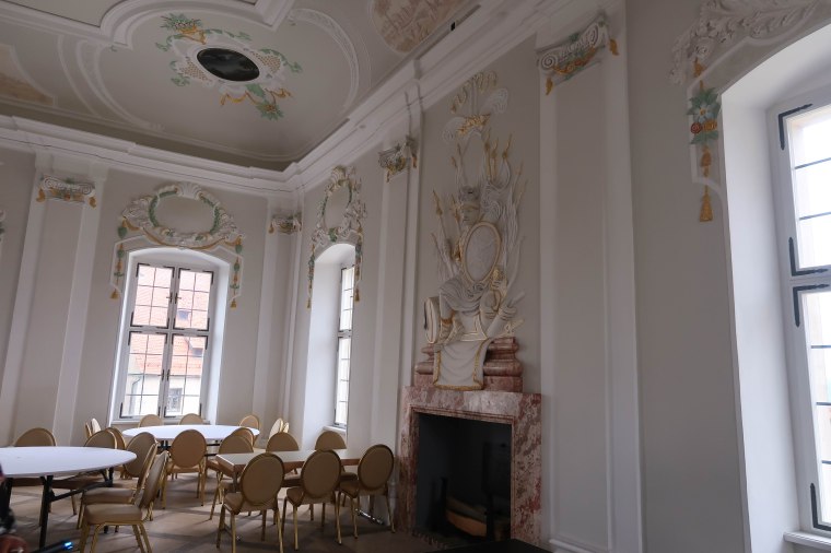 harburg inside edit_