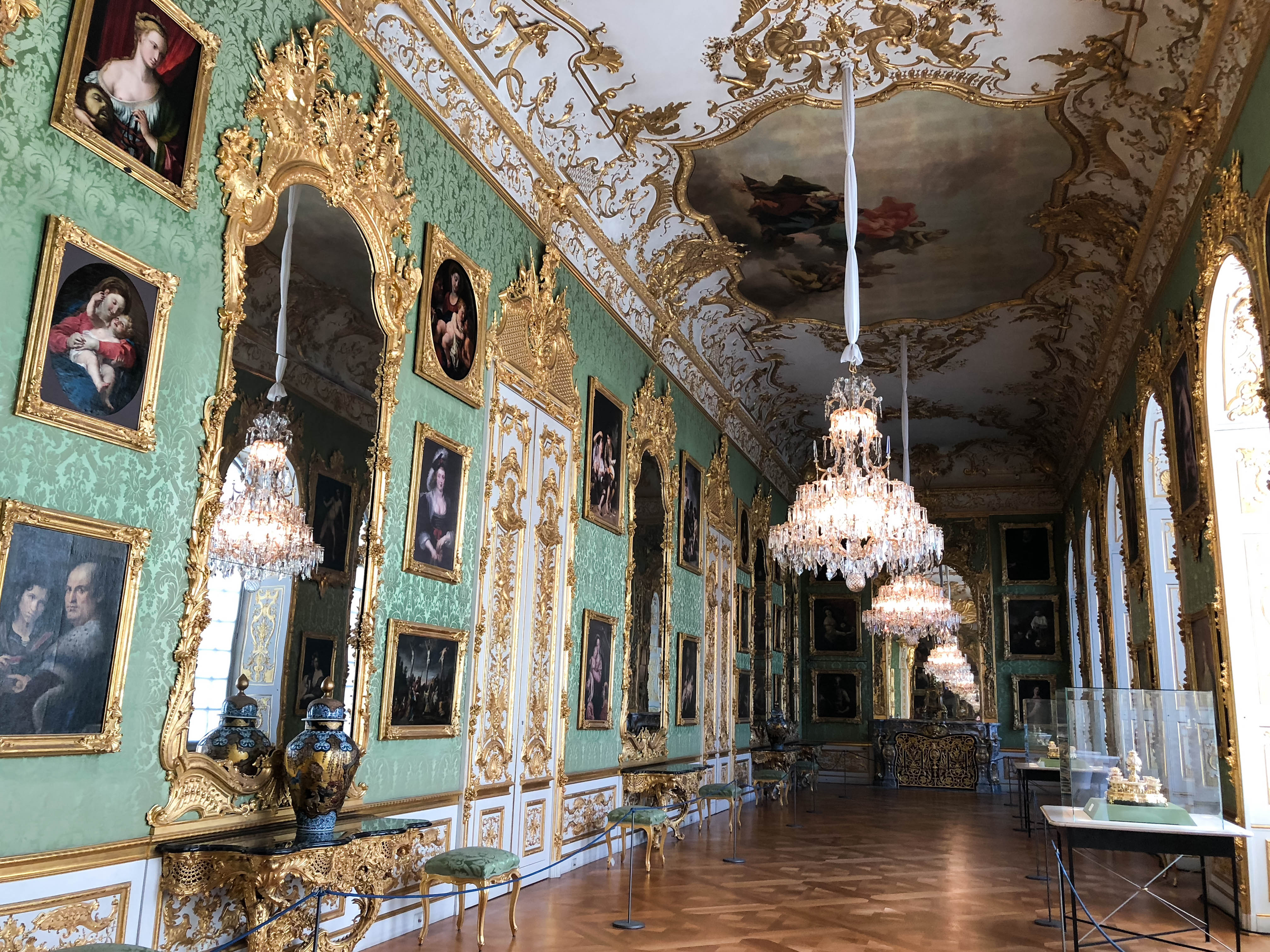 residence interior 10