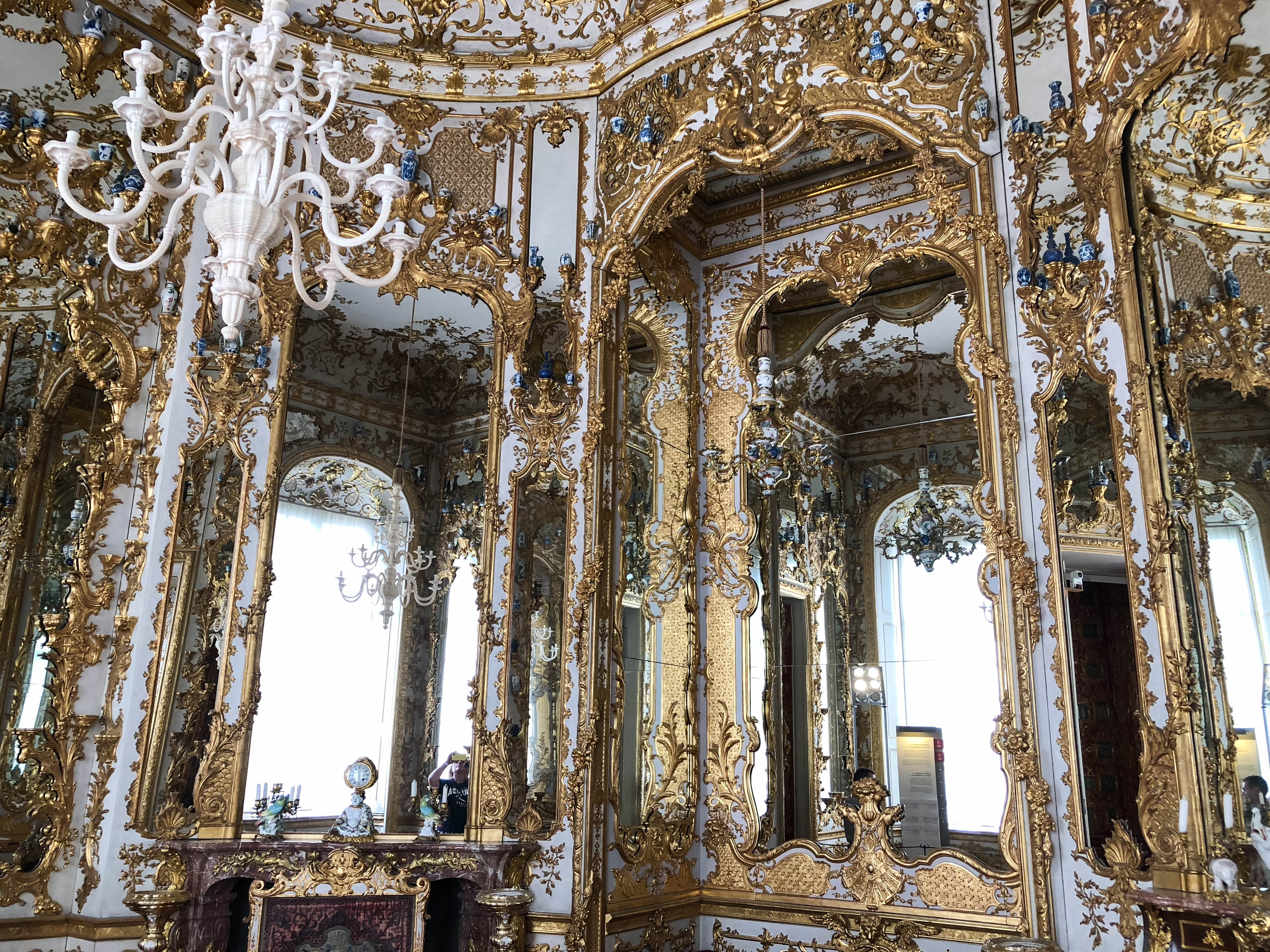 residence interior 14