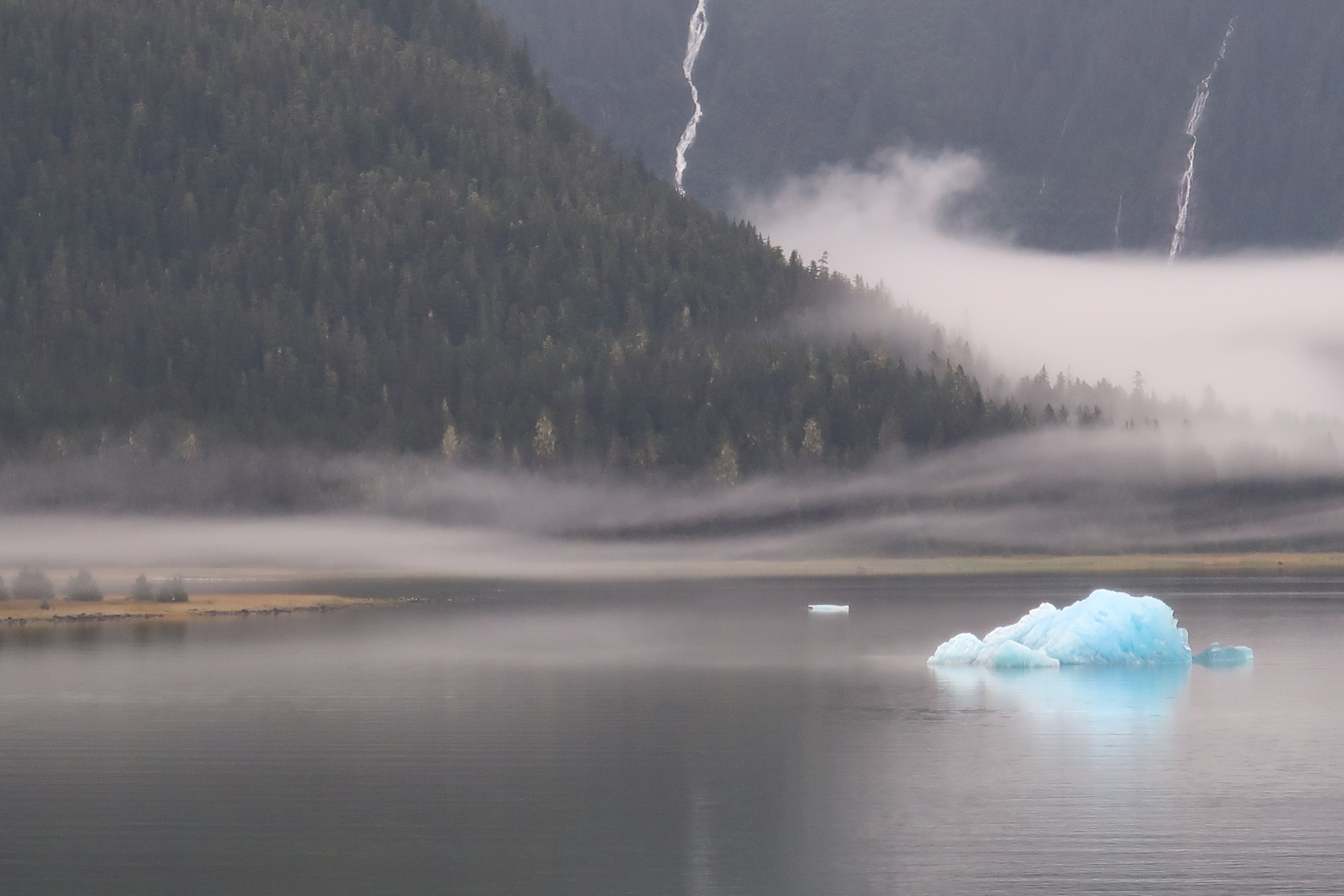 alaskainsidepassagemountain