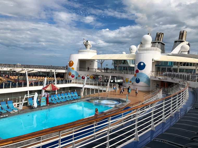 royalcaribbeanoasisoftheseaslido